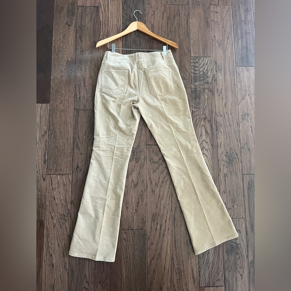Women's TAHARI Khaki Corduroy Flare Leg Boho Pants Size 6 Cotton Blend - Picture 3 of 4